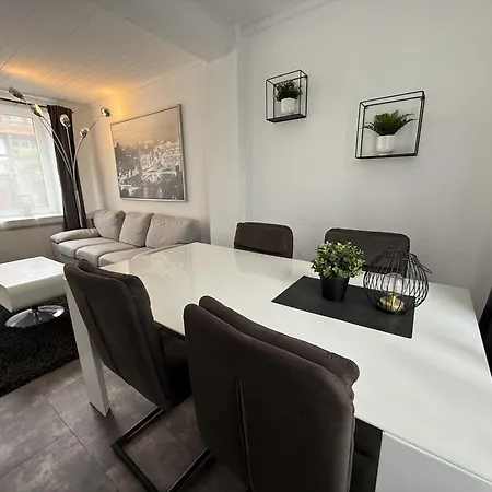 Fachwerkhaus mit 2 getrennten Schlafzimmern, Wohnzimmer und Küche Bückeburg Exterior foto